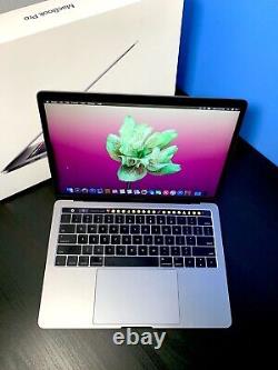 2019 Apple MacBook Pro 13 Quad Core i7 2.8GHz 16GB RAM 512GB SSD A1989