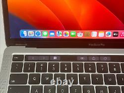 2020 MacBookPro MYDA2LL/A 13 (Apple M1 3.2Ghz 8GB Ram 256GB SSD)