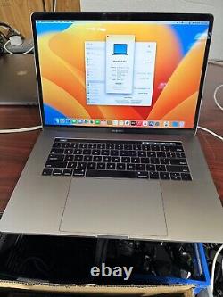 Apple MacBook Pro 2017 15 Core i7 3.1GHz 16GB RAM 1TB SSD Radeon 560