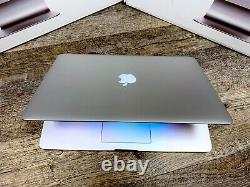Apple MacBook Pro 15'' (1TB SSD Intel Core i7-4870HQ 3.70 GHz 16GB) Ordinateur portable.