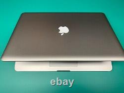 Apple MacBook Pro 15 Ordinateur portable / Quad Core i7 / 16 Go de RAM 1 To de SSD / MacOS