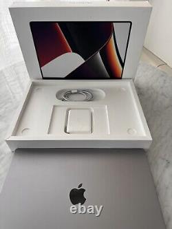 Apple MacBook Pro 16'' (1To SSD, M1 Max, 64Go) 32 Gpu Gris sidéral