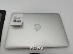 Apple MacBook Pro Retina A1502 MGX72LL/A 13 Core i5 2.6GHz 256GB SSD BUNDLE A++ would be translated as 'Apple MacBook Pro Retina A1502 MGX72LL/A 13 Core i5 2.6GHz 256GB SSD PACK A++' in French.